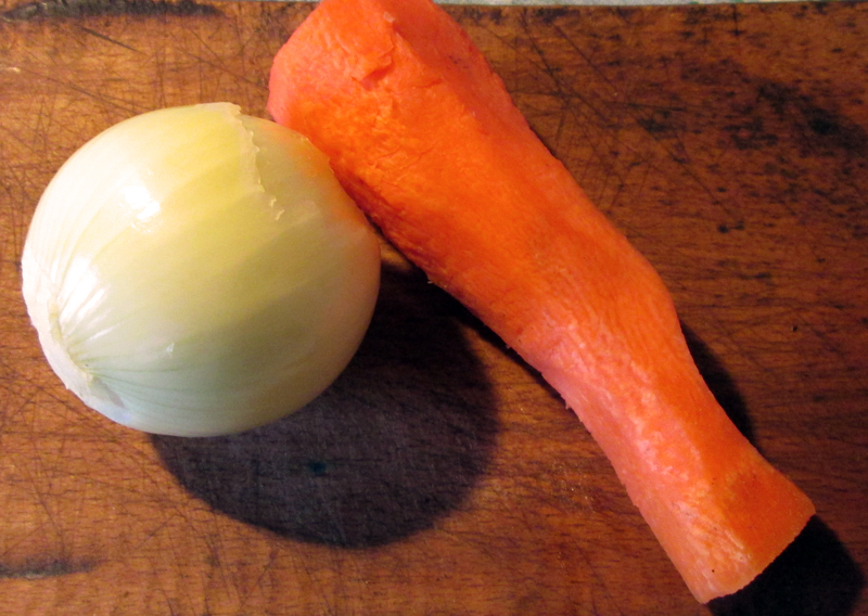 фасолевый-суп-морковь-и-лук